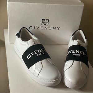 Shoes for men size 8.5 NEW